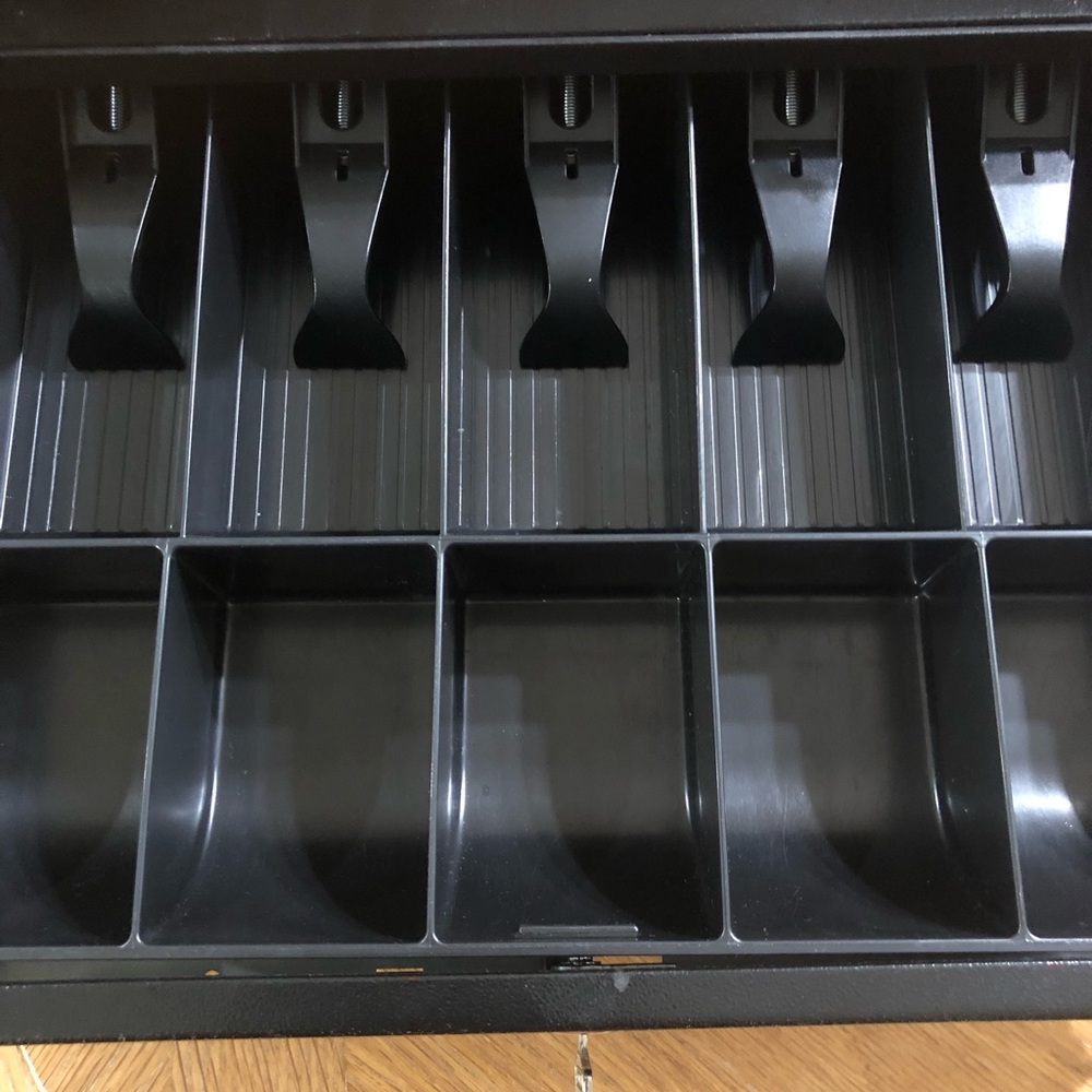 APG-Black Cash Register Drawer with Key and Cable - Picture 2 of 6